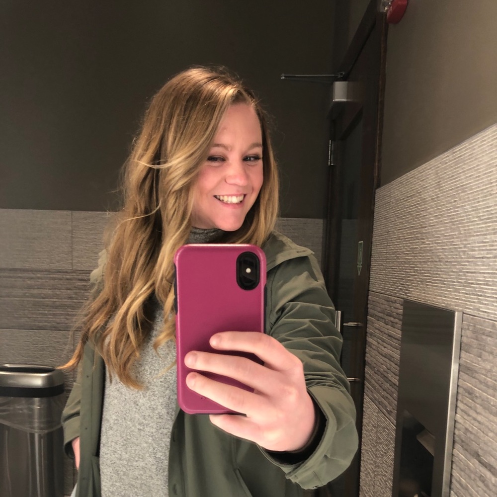 Meet your Posher, Lauren